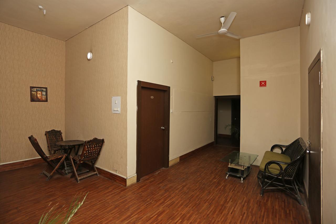 فندق Allāhābād Junctionفي  Oyo 1806 Platinum House المظهر الخارجي الصورة